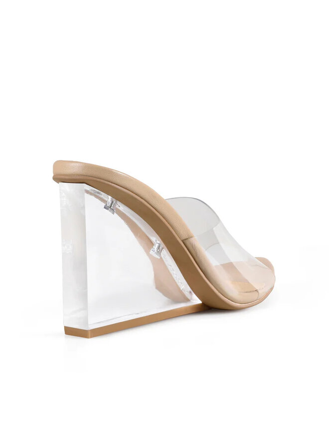Lana Wilkinson- Suzy Beige