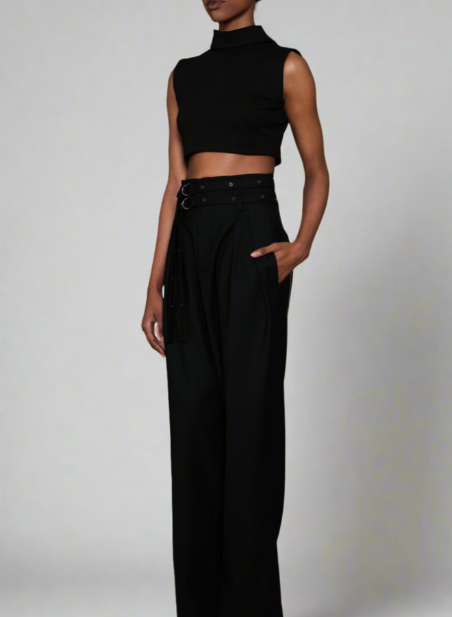 Nonchalant- Ryland Crop- Black