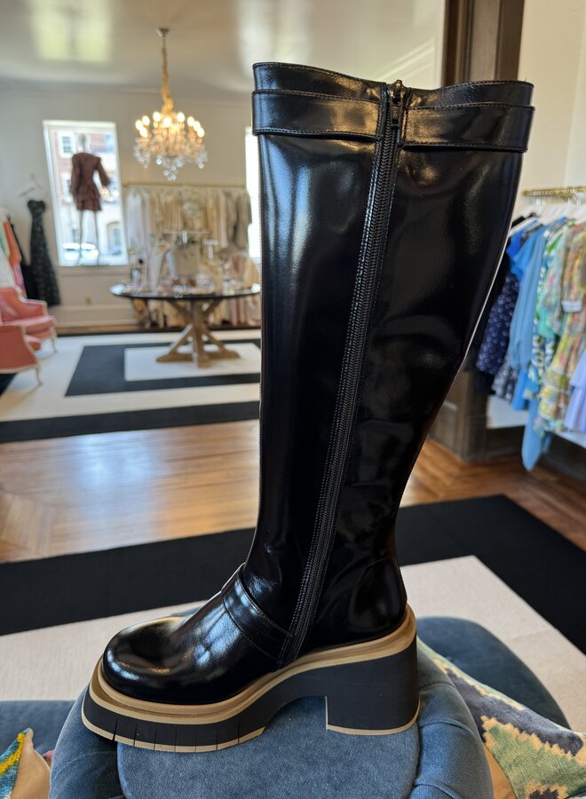 Paloma Barcelo- Ibbie Nappalux- Black