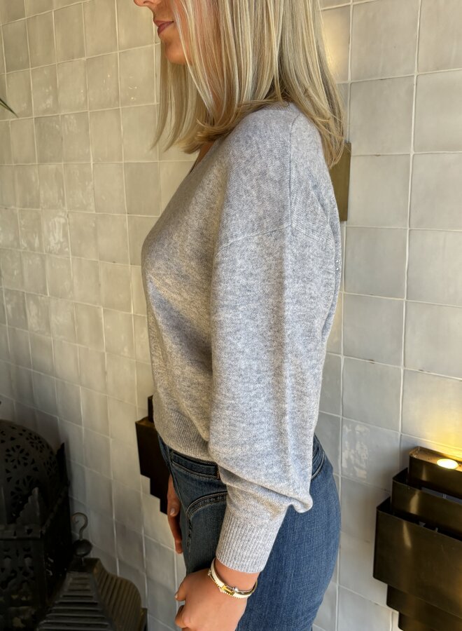 Brodie Cashmere- Glitz Smiley V Neck- Super Grey