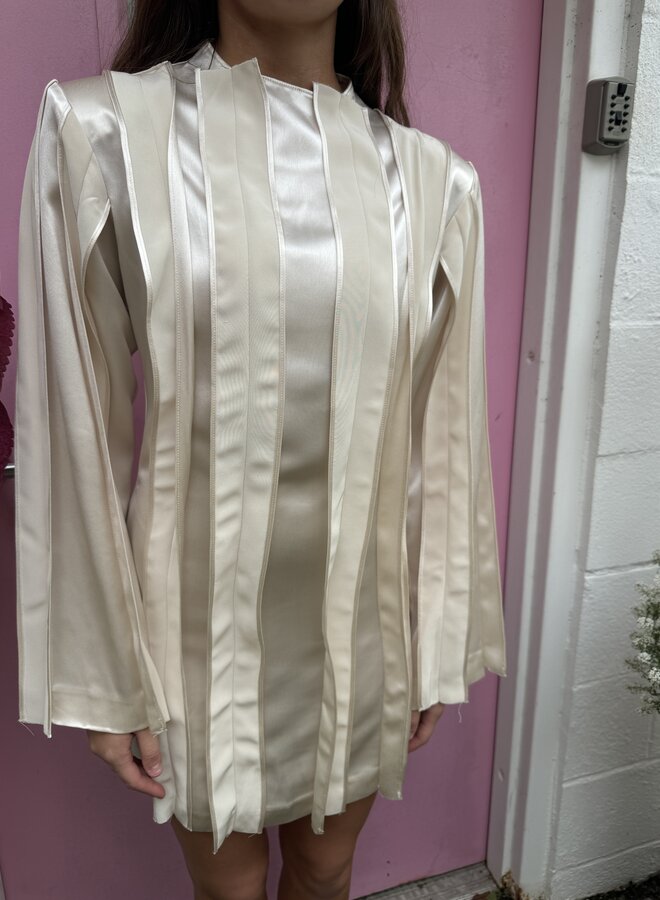 Nonchalant- Enzo Dress- Champagne