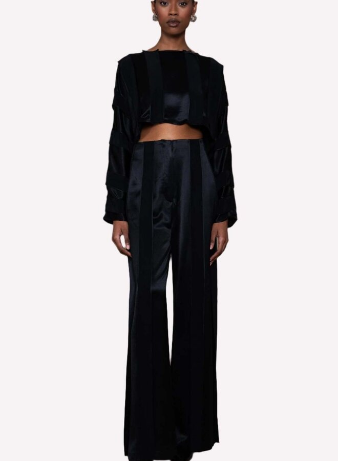 Nonchalant- Finley Top- Black