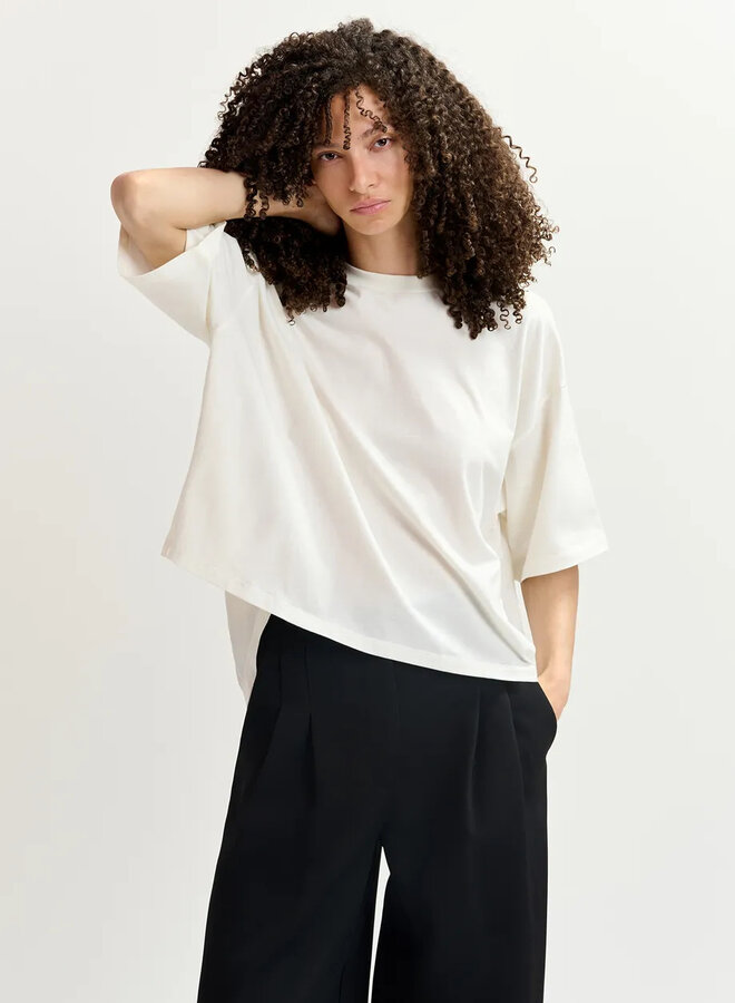 Essentiel Antwerp- Grovel- Off White