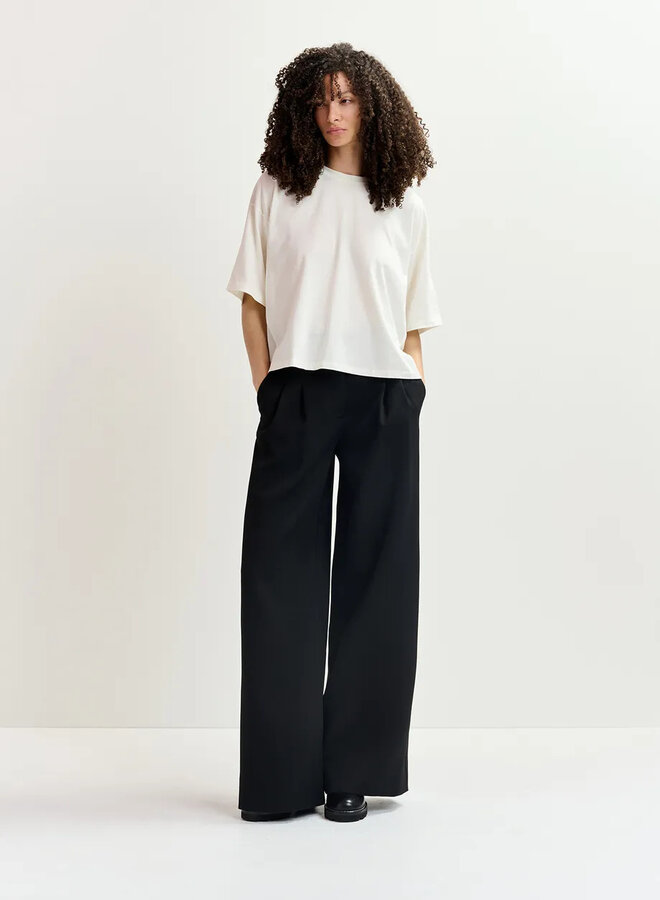 Essentiel Antwerp- Grovel- Off White