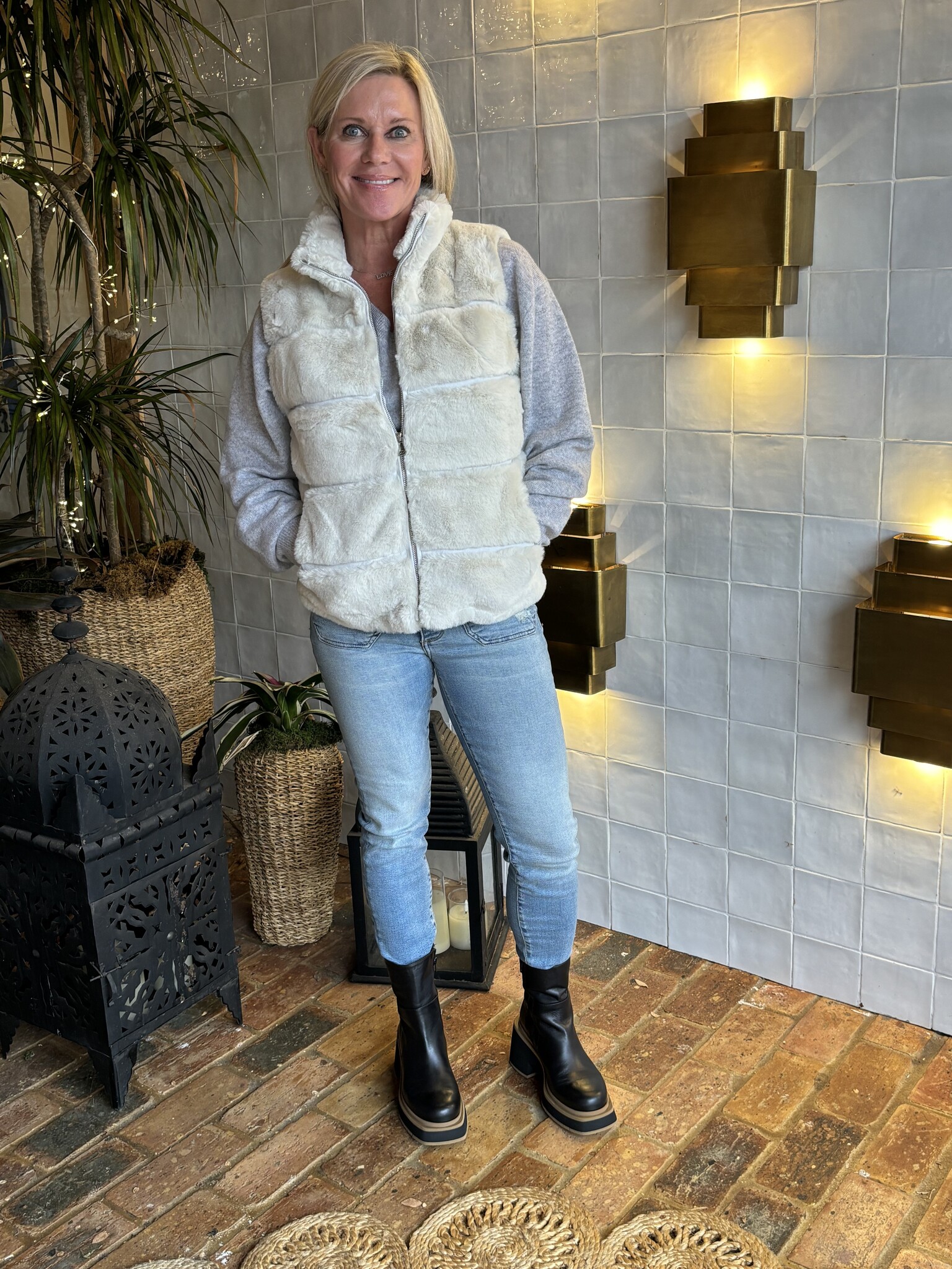 Love Token Vince FF Vest Ivory