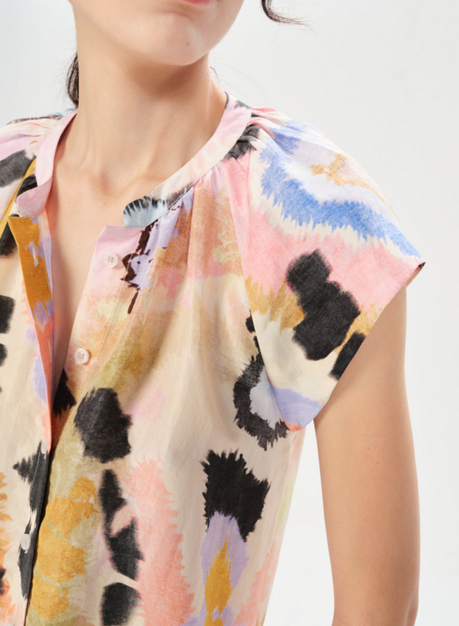 Maria Cher- Pergamino Alec Sleeveless Top- Salmon Blue