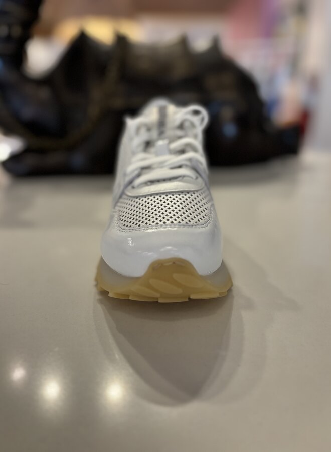 Andia Fora- Ruffle Open- Kite White