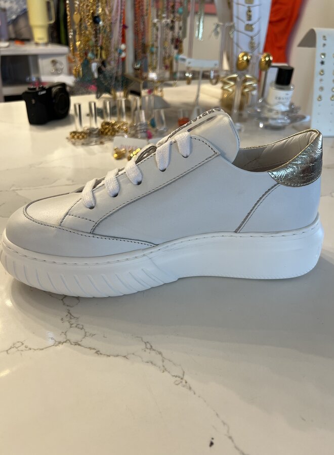 Andia Fora- Izar Dreamer- White Gold