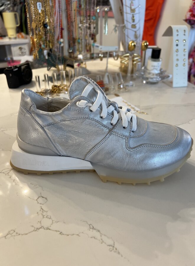 Andia Fora- Ruffle Uni- Brushed Silver