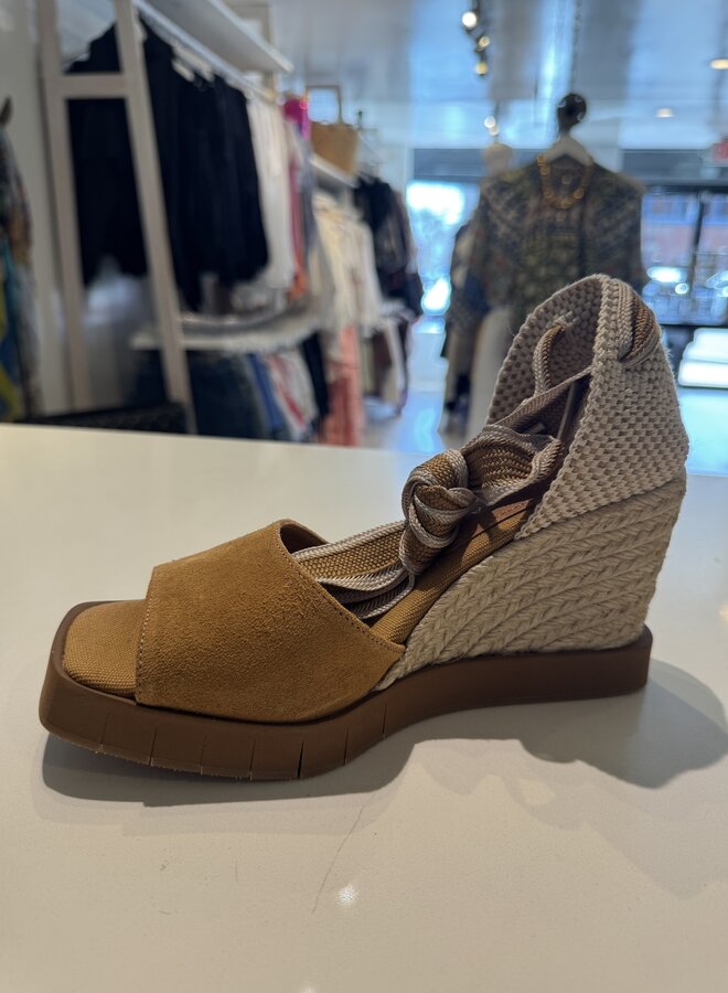 Palomitas- Hedera Suede Caramel