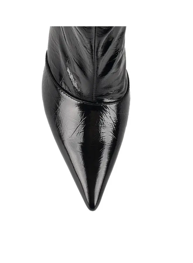 Lana Wilkinson- Riley/Black