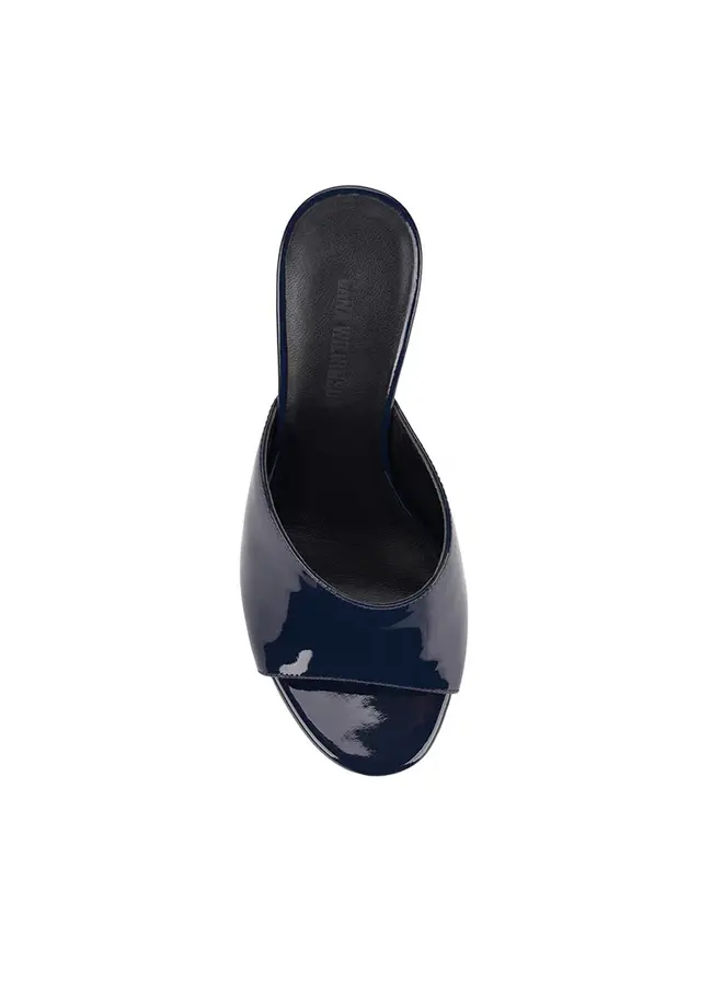 Lana Wilkinson- Martha/Midnight