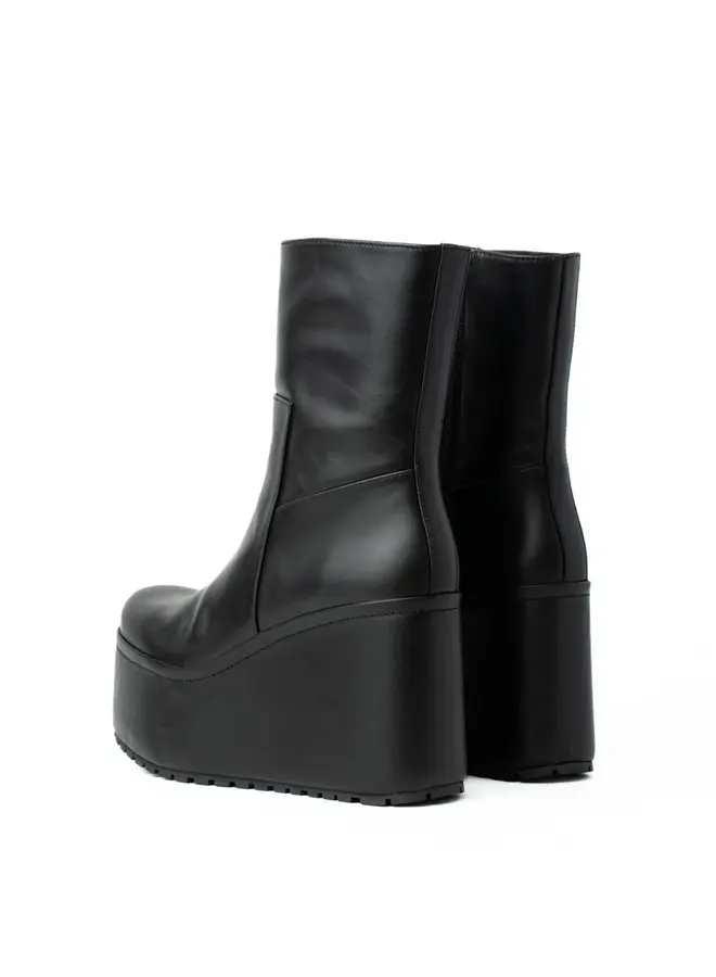 Paloma Barcelo- Barta Track Nappa- Black