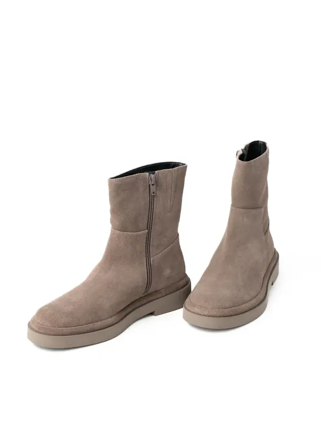 Paloma Barcelo- Carla Suede- Taupe