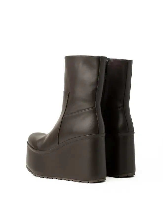 Paloma Barcelo- Barta Track Nappa- Brown