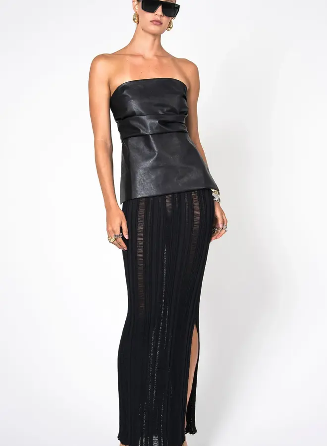 Nonchalant- Xena Top- Black