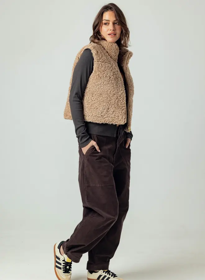 Sundays- Sherpa Cecily Vest- Latte