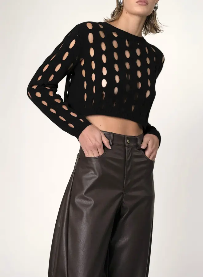 Nonchalant- Aria Crop Sweater- Black