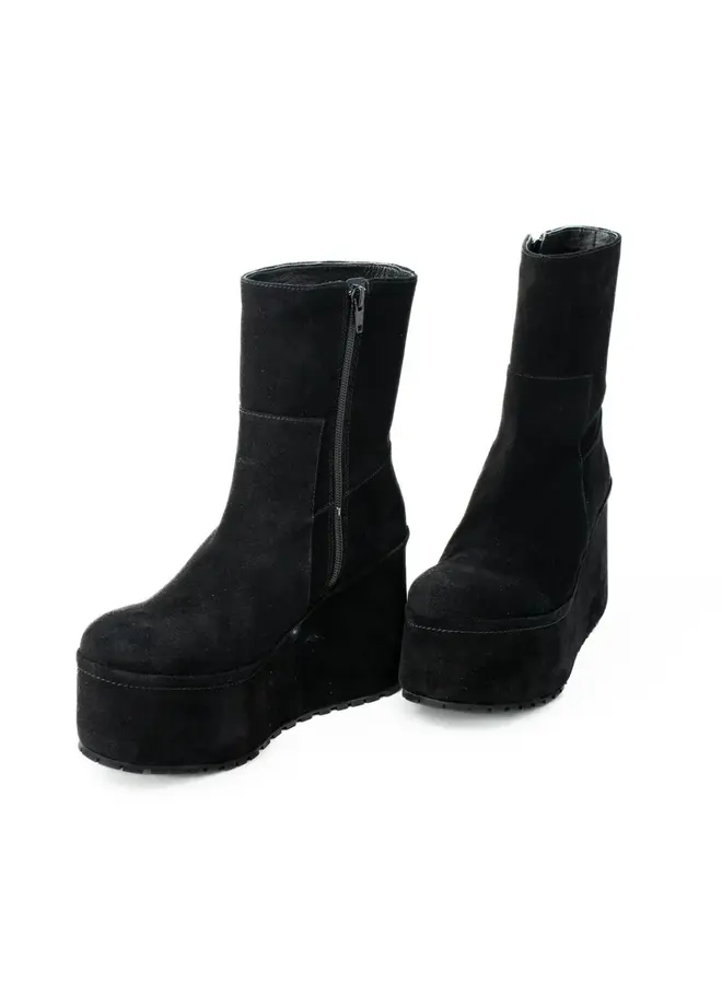 Paloma Barcelo- Barta Track Suede- Black