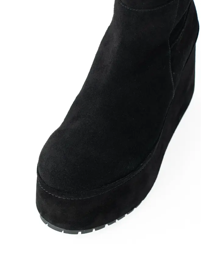 Paloma Barcelo- Barta Track Suede- Black