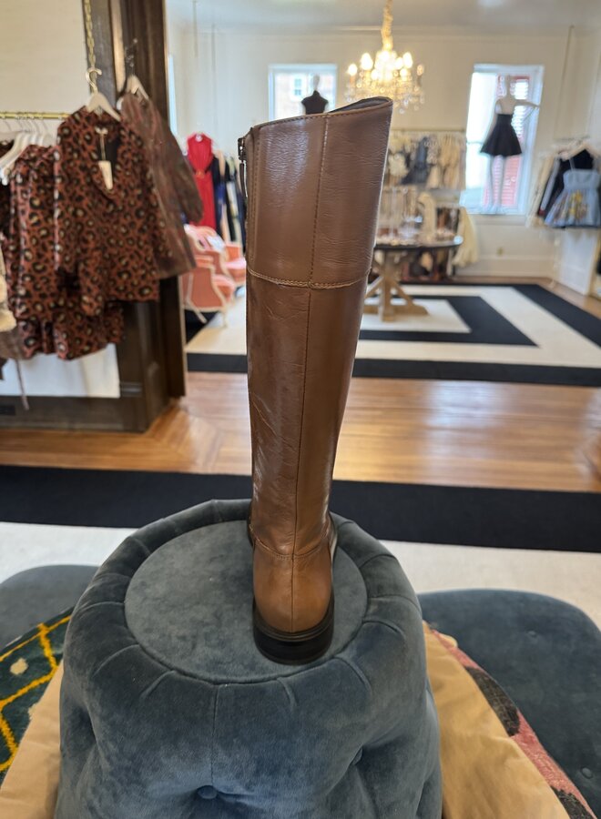 Laura Bellariva- Creta Truffle