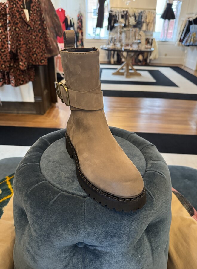 Laura Bellariva- Nabuk Soft Mud