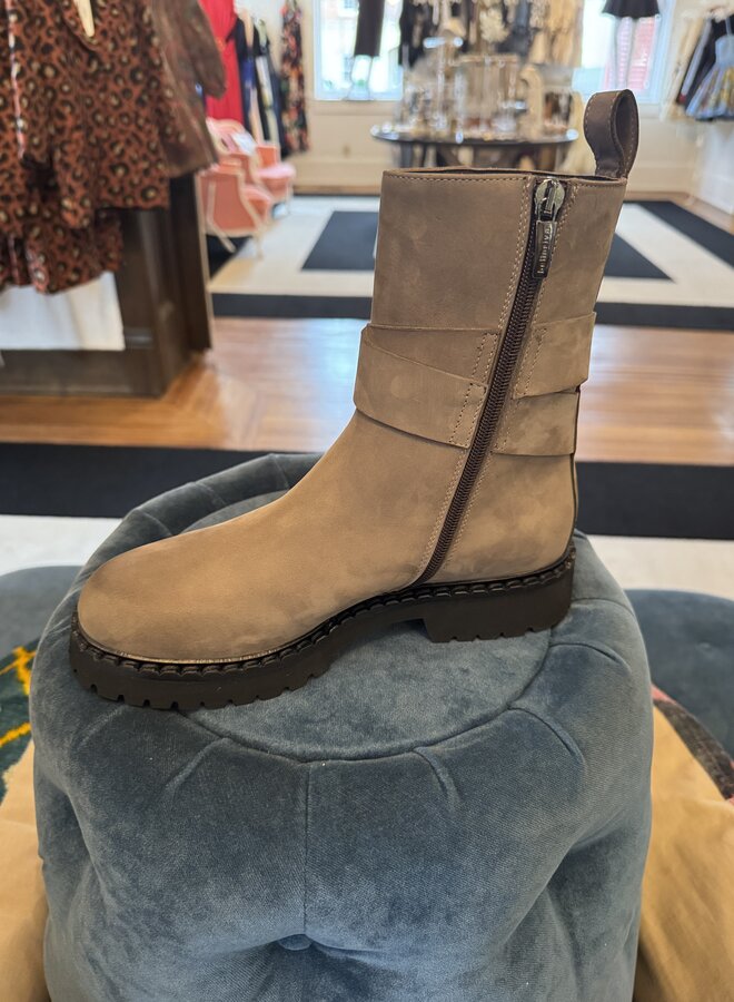 Laura Bellariva- Nabuk Soft Mud