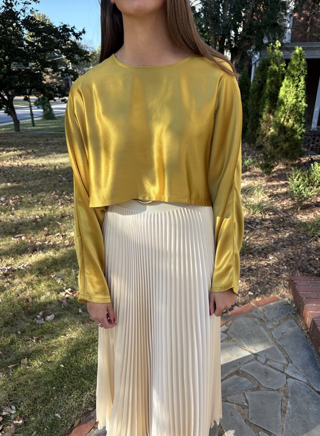 Nonchalant- Emmy Clean Hem Crop- Ochre