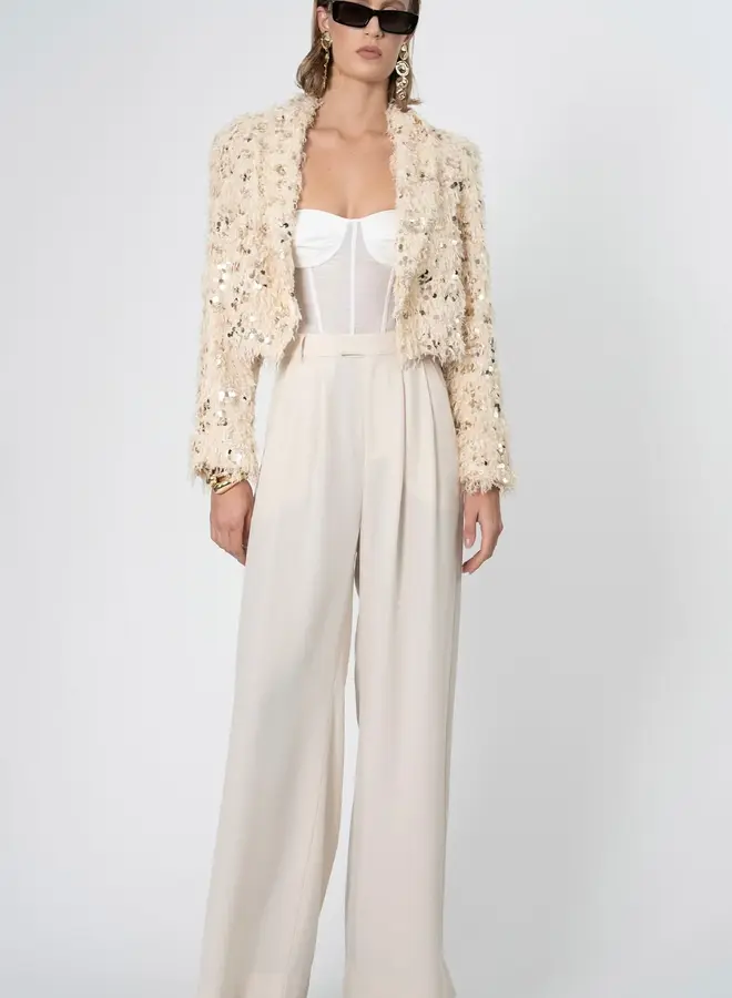 Nonchalant- Everly Faux Fur- White/Gold