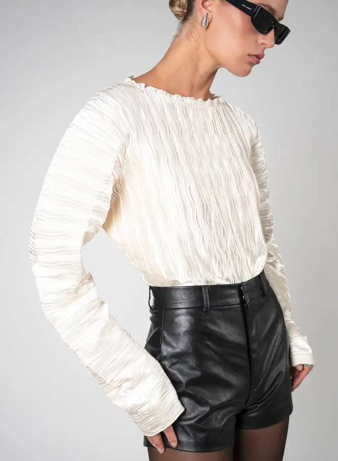 Nonchalant- Pearla Blouse- Ivory