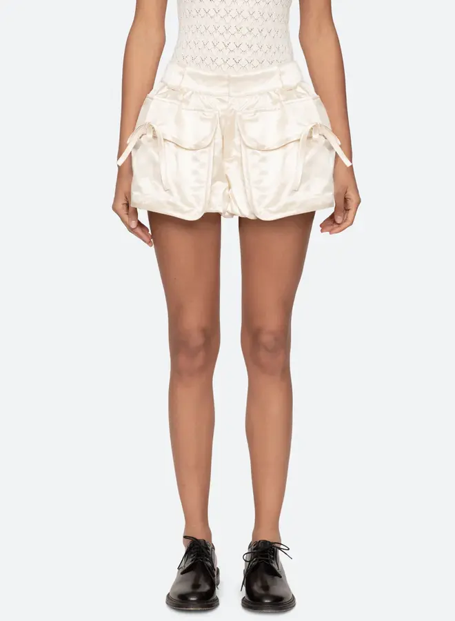 Sea New York- LORAINE SATIN BUBBLE  SHORTS- Cream