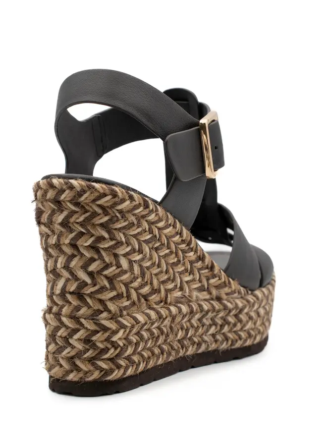 Paloma Barcelo- Olivia- Chocolate