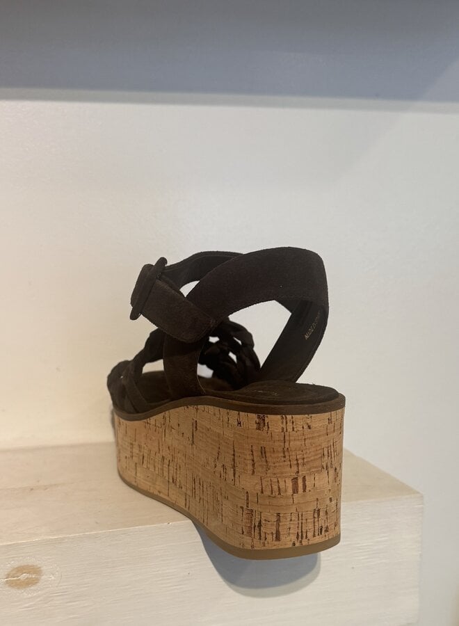 Paloma Barcelo- Ressy- Chocolate