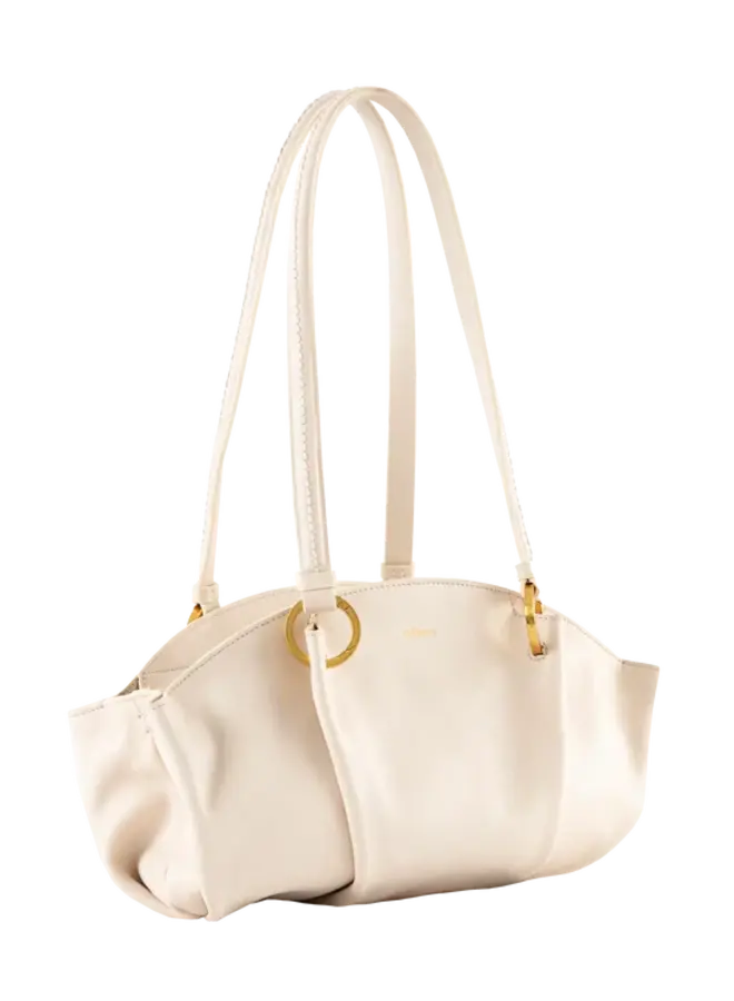 Esthera- 7:07PM- Sand E020