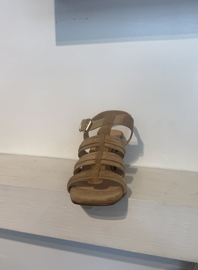 Laura Bellariva- Velour Mou- Cuoio