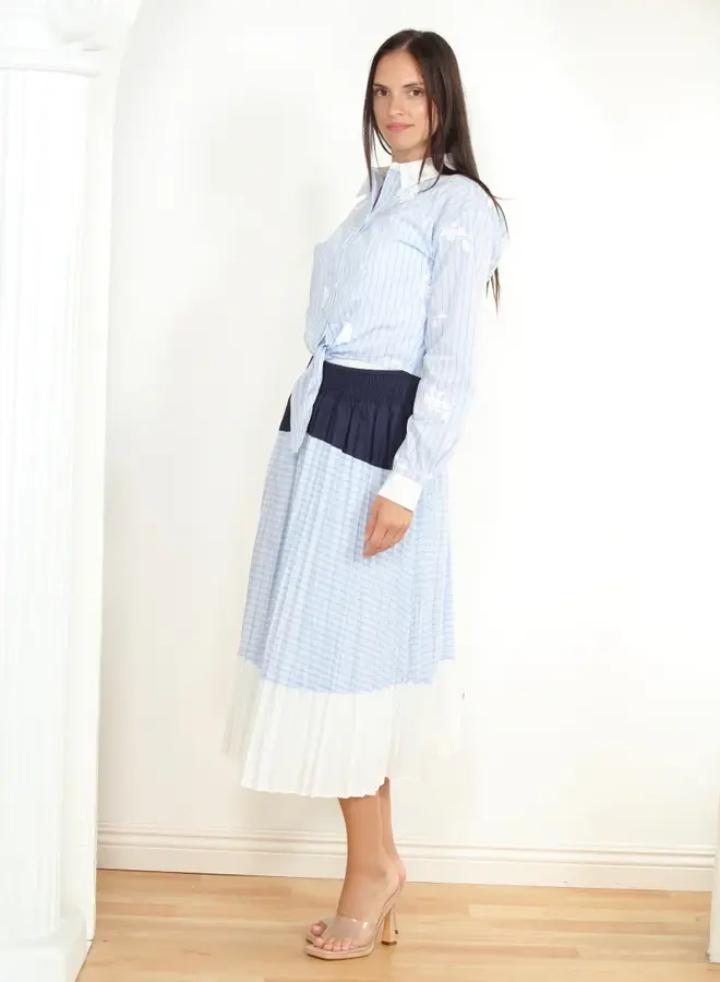 Zero Degrees Celsius- Mixed Stripe Pleated Skirt- Blue/White