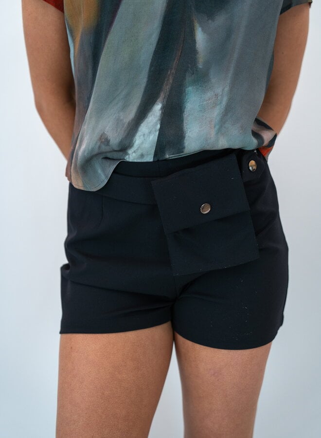 SHUG- Court Short- Tech Black