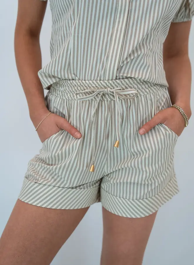 SHUG- Dora Short- Double Stripe