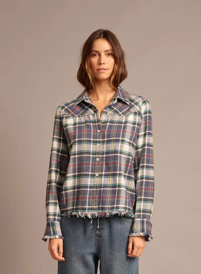Xirena- Eastwood Shirt- Moonwash Blue