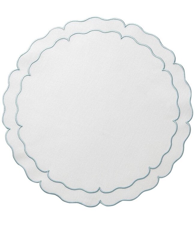 Linho Scalloped Round Placemat White and Ice Blue