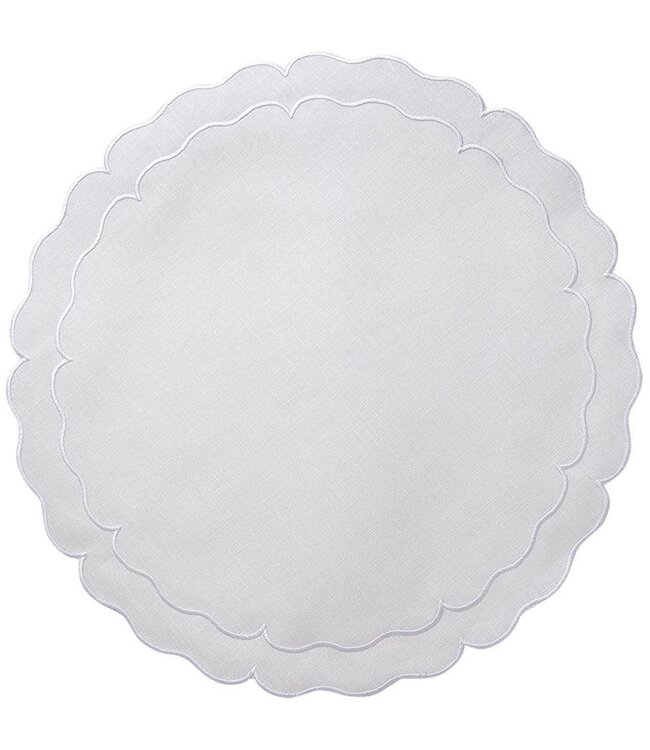 Linho Scalloped Round Placemat White w/ White