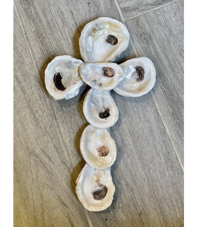 Large Oyster Cross