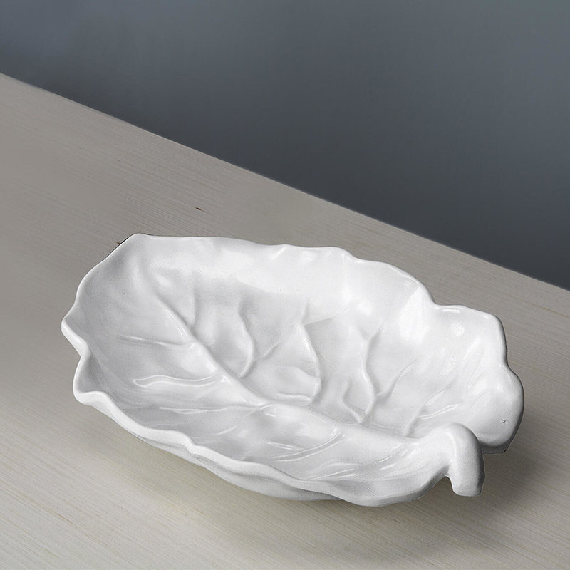 Beatriz Ball VIDA Lettuce Medium Leaf Platter (white)