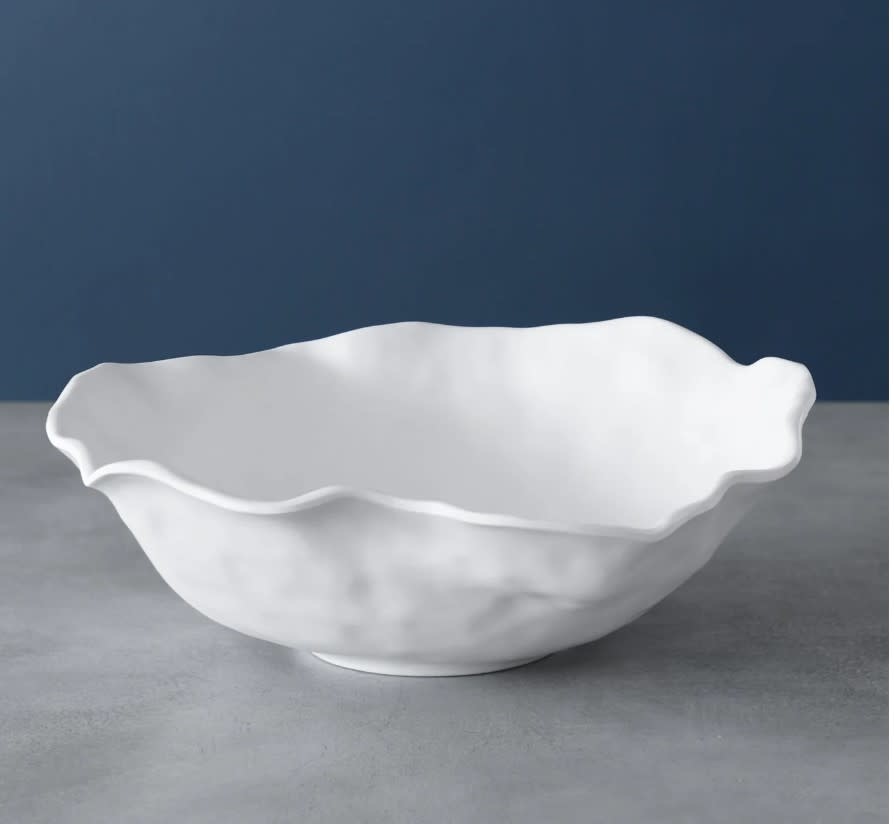 Beatriz Ball VIDA Nube Extra Large Round Bowl Judy At The Rink