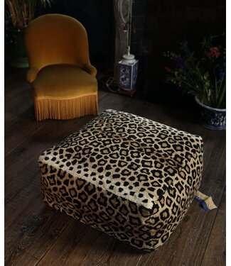 Doing Goods Leopard Pouf