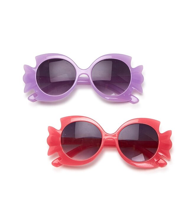 Kissing Fish Sunglasses (sold separately)