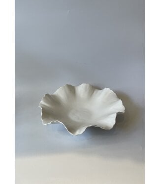 Bradley Alpaugh Friedrichs White Ruffle Bowl