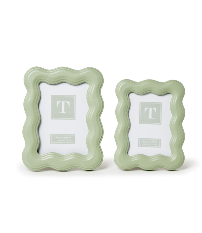 Wavy Wood Green Frame