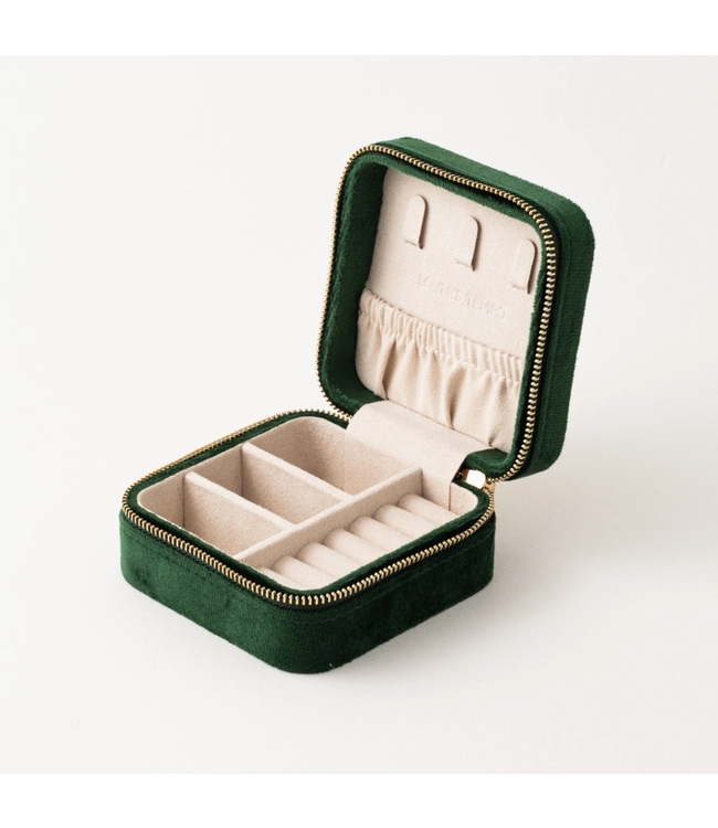 Bon Voyage Square Travel Case