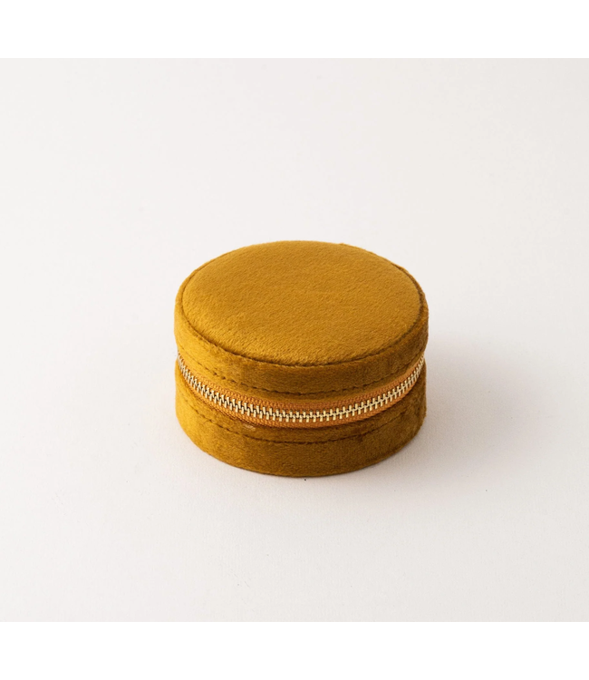 Bon Voyage Circle Travel Case